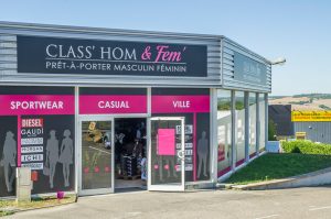 Class-Hom-fem04