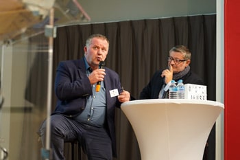 A gauche, Stéphane Perrin, Maire de Stenay et fondateur de la Pépinière d'entreprises SMD. A droite, Julien Didry, Vice-Président de la Communauté d’Agglomération du Grand Verdun en charge du Numérique 