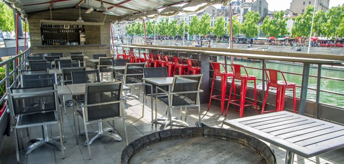 Nouveau bar d'été sur le pont, La Barge à Verdun