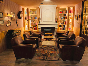 Salon Feuillette
